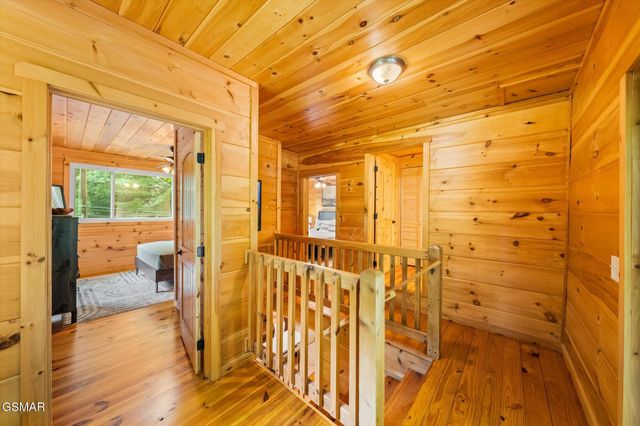 3616 Henry Town Road, Sevierville, TN 37876