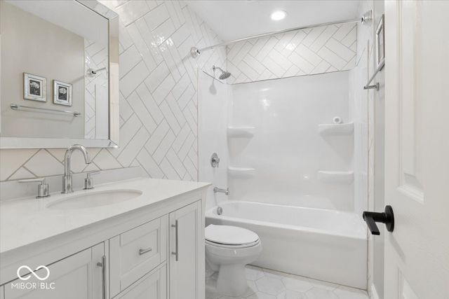 6209 Tybalt Place, Indianapolis, IN 46254