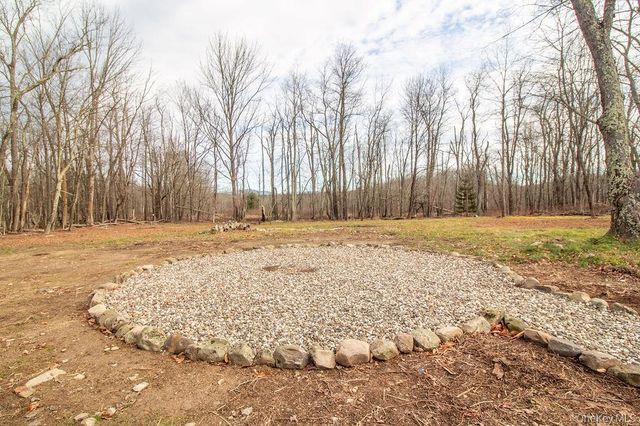 1732 Ulster Heights Road, Ellenville, NY 12428