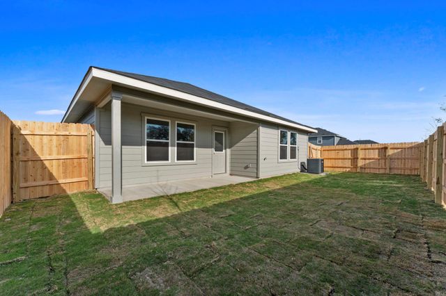 368 Denali DR, Kyle, TX 78640