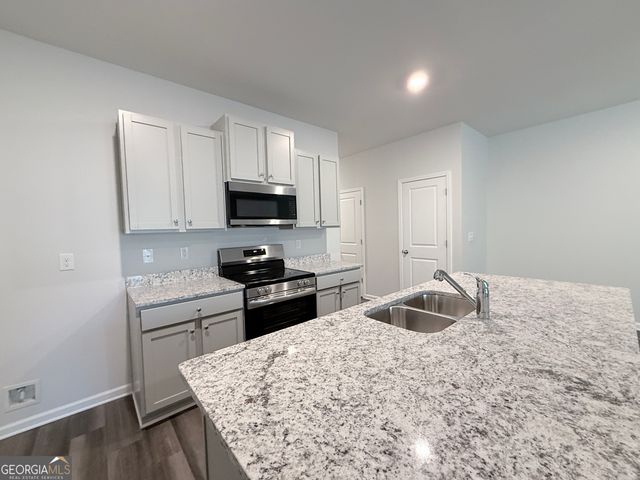 418 Oakwood Drive, Milledgeville, GA 31061