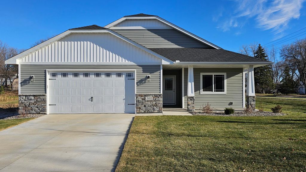 3102 Zuni Way NW, Anoka, MN 55303