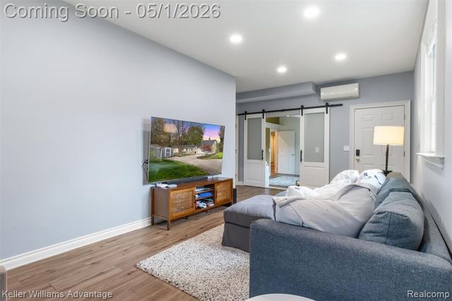 2630 Warner Drive, West Bloomfield, MI 48324