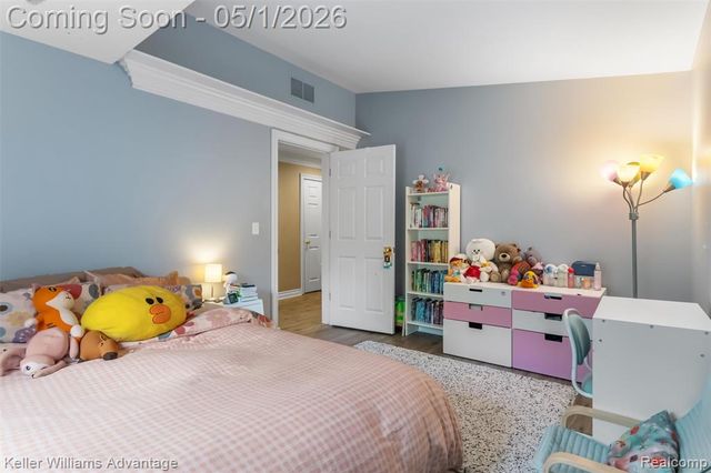 2630 Warner Drive, West Bloomfield, MI 48324