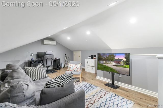 2630 Warner Drive, West Bloomfield, MI 48324