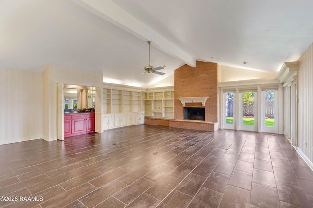 312 Dahlia Street, New Iberia, LA 70563
