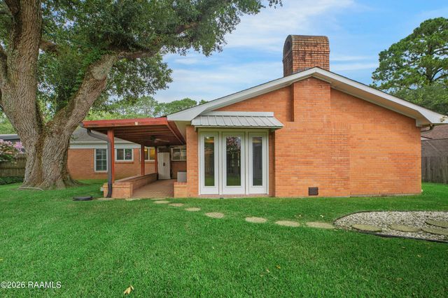 312 Dahlia Street, New Iberia, LA 70563