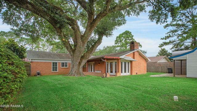312 Dahlia Street, New Iberia, LA 70563
