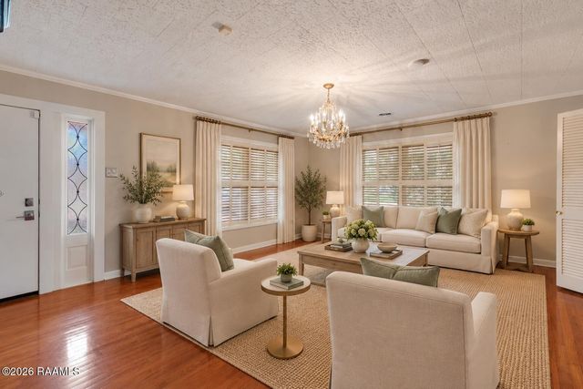 312 Dahlia Street, New Iberia, LA 70563