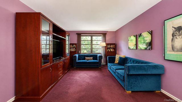 75-05 210th Street 4N, Oakland Gardens, NY 11364
