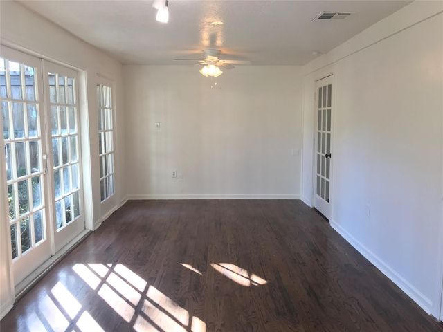 1533 1/2 Heights Boulevard rear, Houston, TX 77008