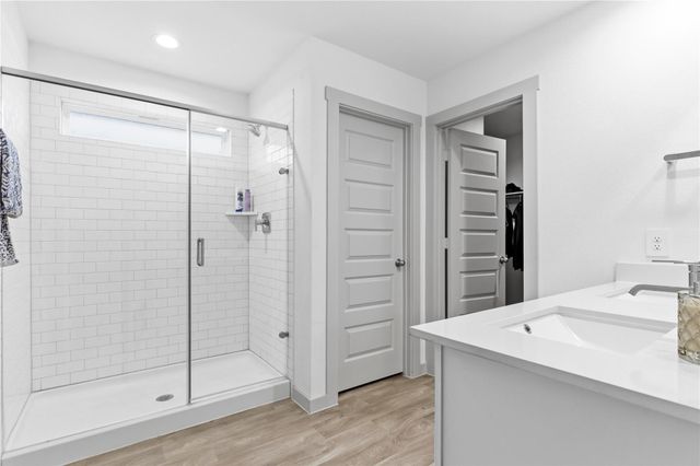 610 Lost Creek Drive, Baytown, TX 77523