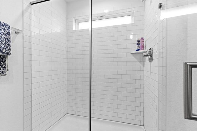 610 Lost Creek Drive, Baytown, TX 77523