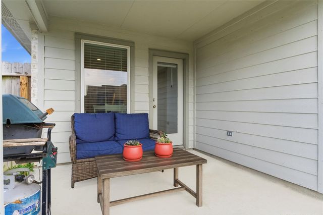 610 Lost Creek Drive, Baytown, TX 77523