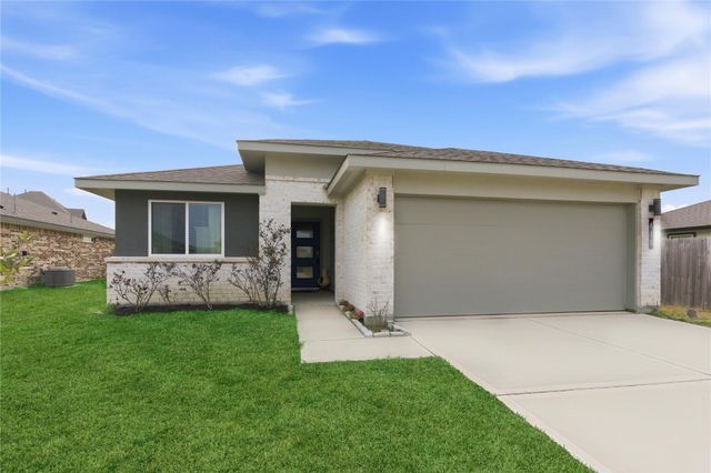 610 Lost Creek Drive, Baytown, TX 77523