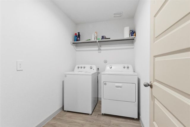 610 Lost Creek Drive, Baytown, TX 77523