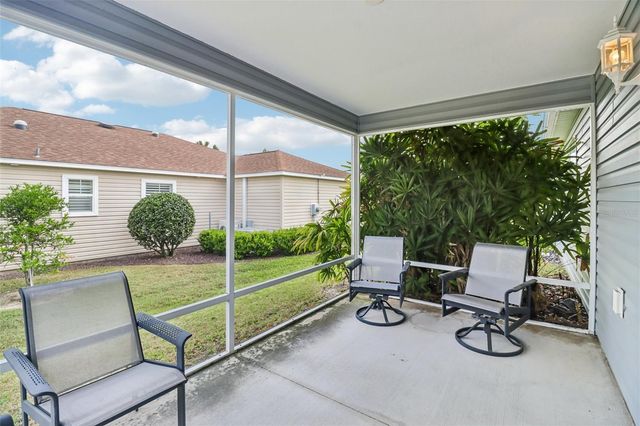 2408 CARRIAGE HILL WAY, The Villages, FL 32162