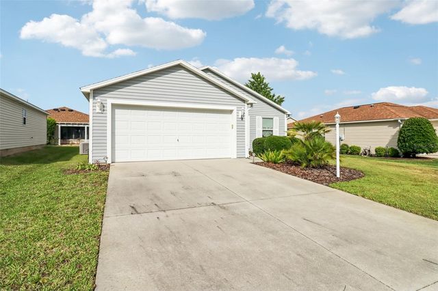 2408 CARRIAGE HILL WAY, The Villages, FL 32162
