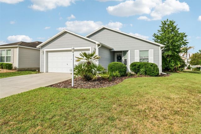 2408 CARRIAGE HILL WAY, The Villages, FL 32162
