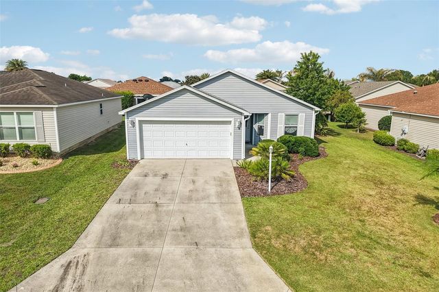 2408 CARRIAGE HILL WAY, The Villages, FL 32162