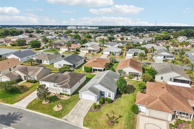 2408 CARRIAGE HILL WAY, The Villages, FL 32162