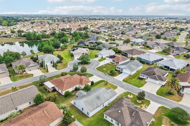 2408 CARRIAGE HILL WAY, The Villages, FL 32162