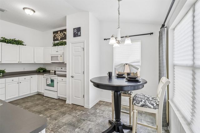 2408 CARRIAGE HILL WAY, The Villages, FL 32162