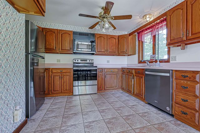 19 Brooks Road, Seabrook, NH 03874