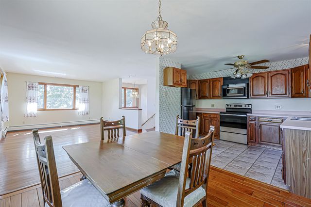 19 Brooks Road, Seabrook, NH 03874