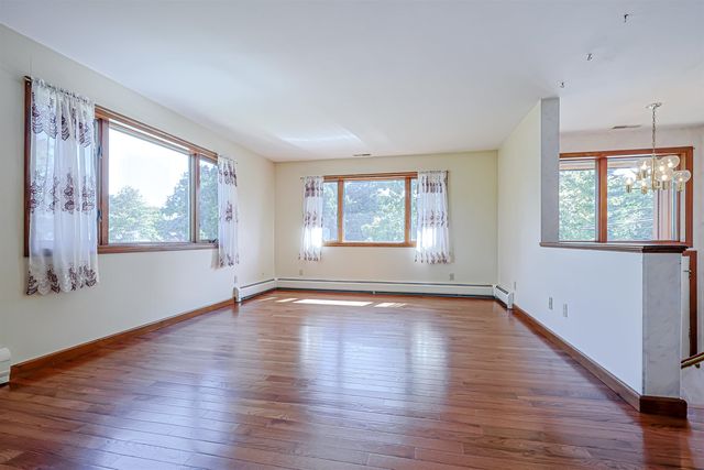 19 Brooks Road, Seabrook, NH 03874