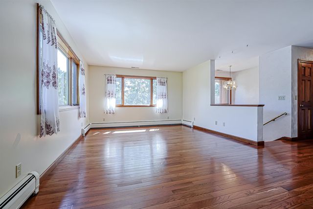 19 Brooks Road, Seabrook, NH 03874