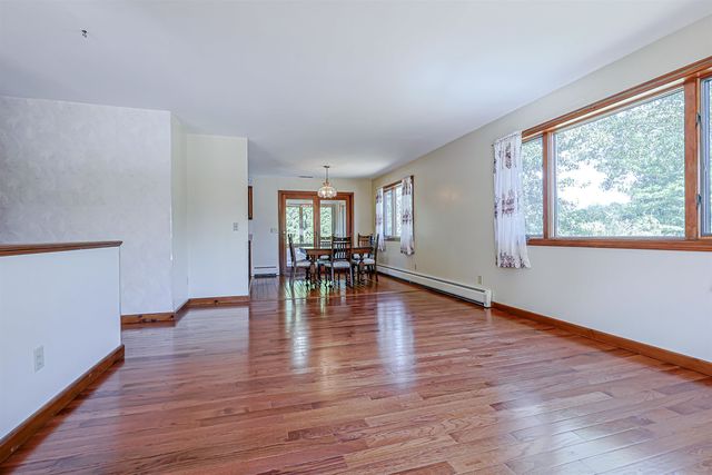 19 Brooks Road, Seabrook, NH 03874