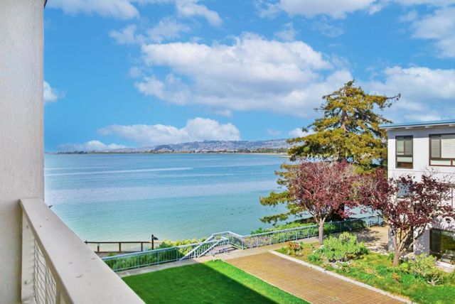 8 Commodore Drive C457, Emeryville, CA 94608