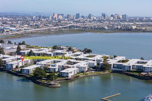 8 Commodore Drive C457, Emeryville, CA 94608