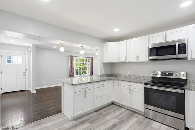 2345 Triplett Boulevard, Akron, OH 44312