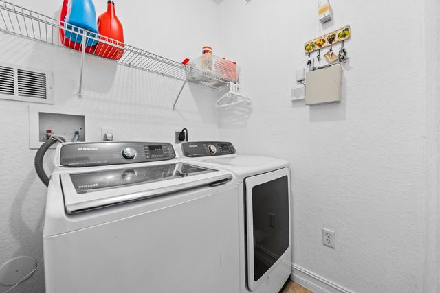 11491 NW 82nd Terrace NW, Doral, FL 33178