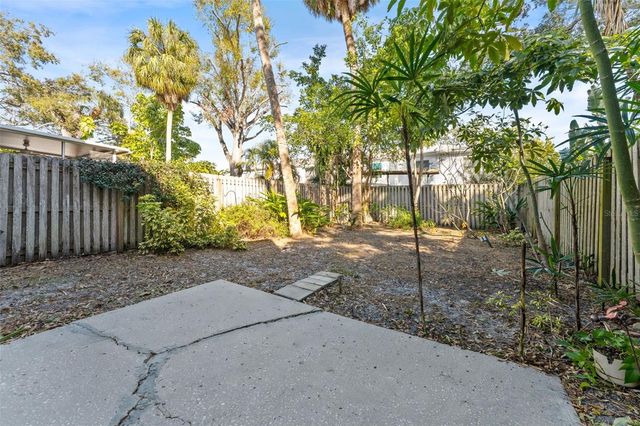 110 S LAUBER WAY, Tampa, FL 33609