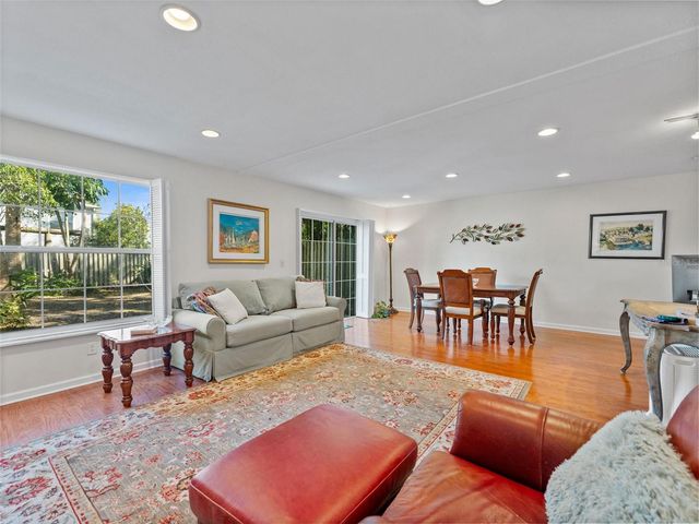 110 S LAUBER WAY, Tampa, FL 33609