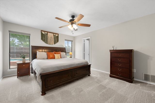 3800 Twin Creek Drive, Arlington, TX 76015