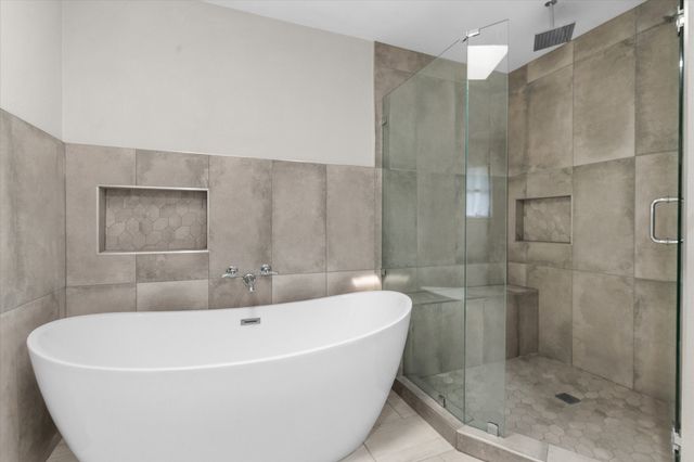 3800 Twin Creek Drive, Arlington, TX 76015