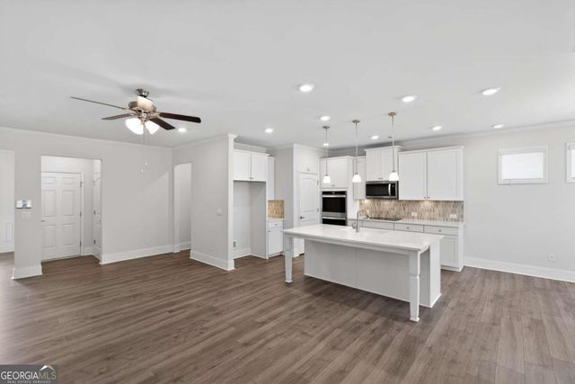 717 Broken Arrow, Waleska, GA 30183