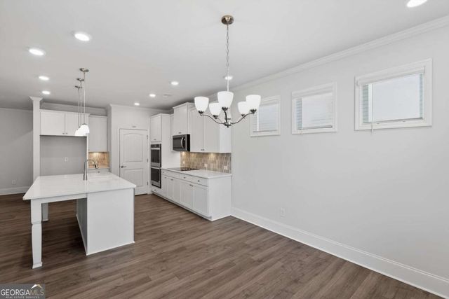 717 Broken Arrow, Waleska, GA 30183