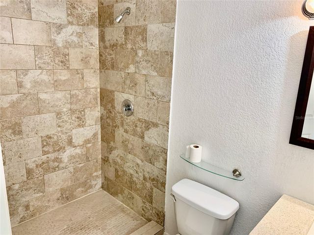 2038 19TH AVENUE W, Bradenton, FL 34205