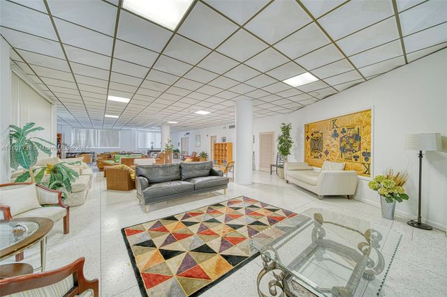 9700 E Bay Harbor Dr 508, Bay Harbor Islands, FL 33154