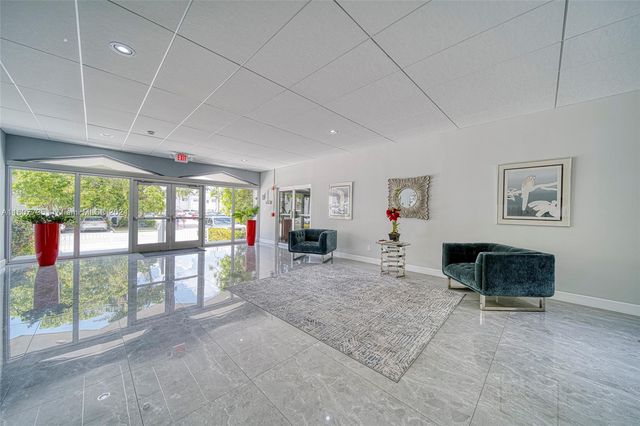 9700 E Bay Harbor Dr 508, Bay Harbor Islands, FL 33154