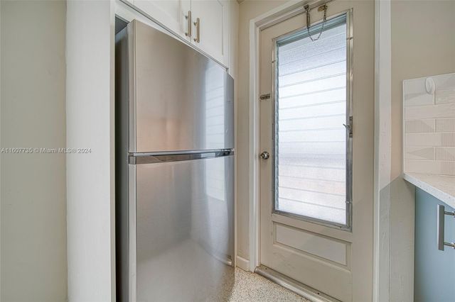 9700 E Bay Harbor Dr 508, Bay Harbor Islands, FL 33154