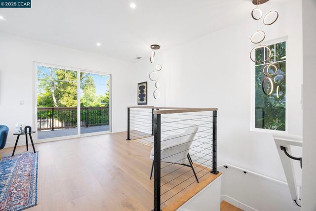 2223 Byron St, Berkeley, CA 94702