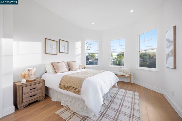 2223 Byron St, Berkeley, CA 94702