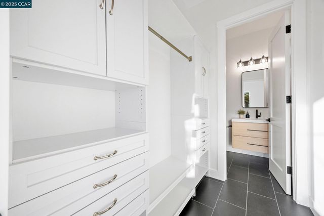 2223 Byron St, Berkeley, CA 94702