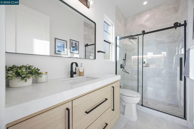 2223 Byron St, Berkeley, CA 94702
